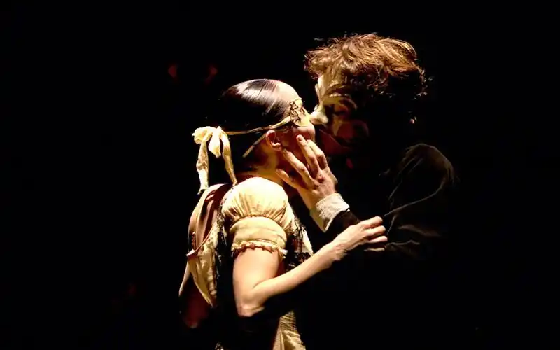 西班牙国家舞蹈团当代舞罗密欧与朱丽叶