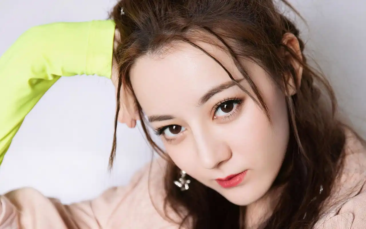 迪丽热巴创造营2019图片桌面壁纸