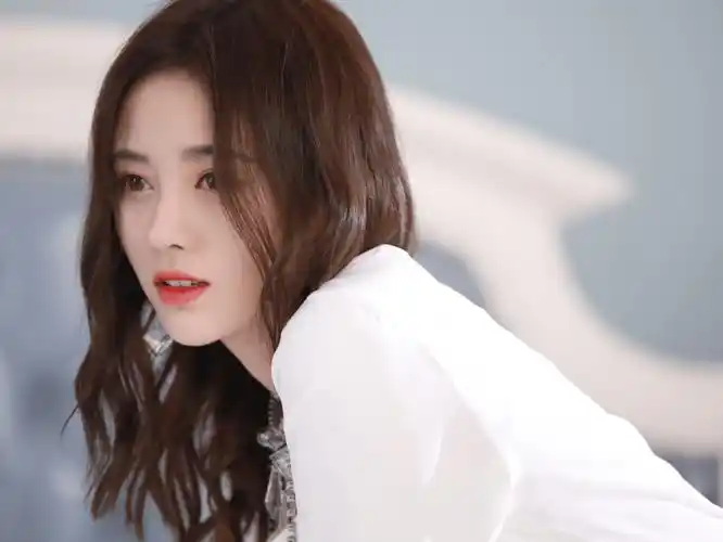 原创4000年一遇美女鞠婧祎在直播中被言语侮辱她的演技叫人惊叹