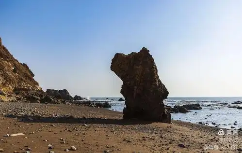 冬日石老人海边