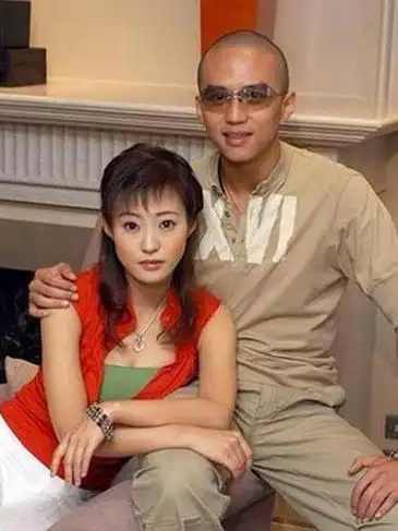 回顾邓超与孙俪从戏里到戏外从一人到一家爱情长跑十多年不倦