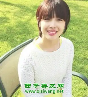 崔雪莉齐刘海齐肩短发图片 俏皮淑女发型人人爱