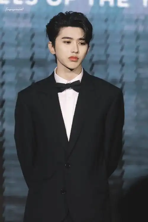 超正的一组!正装kun    #蔡徐坤#ride or die -蔡徐坤