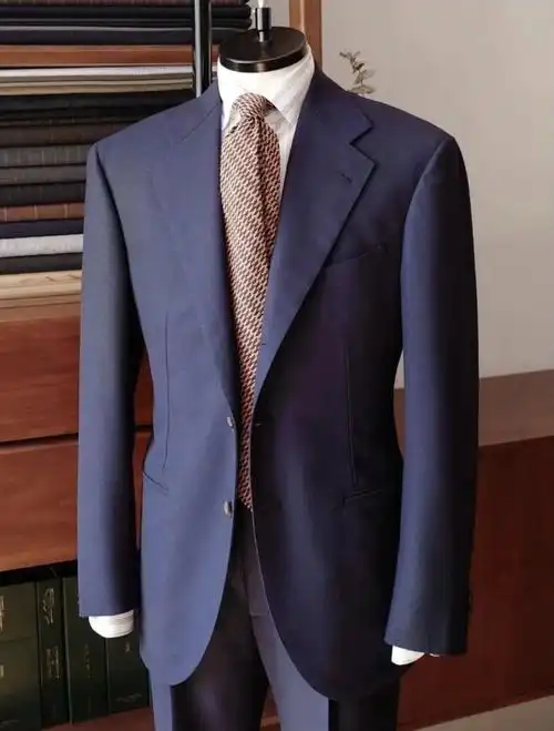 定制西服之沉稳的藏青色西装6972