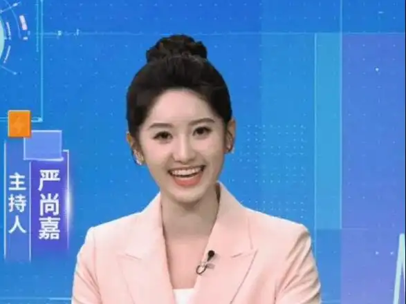 严尚嘉央视财经首秀,横跨多个频道,业务能力横扫同届大赛前三!