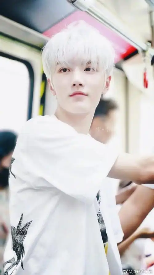 成毅,朴灿烈,王一博,朱正廷,权志龙,檀健次,灵超,范丞丞,黄明昊,你