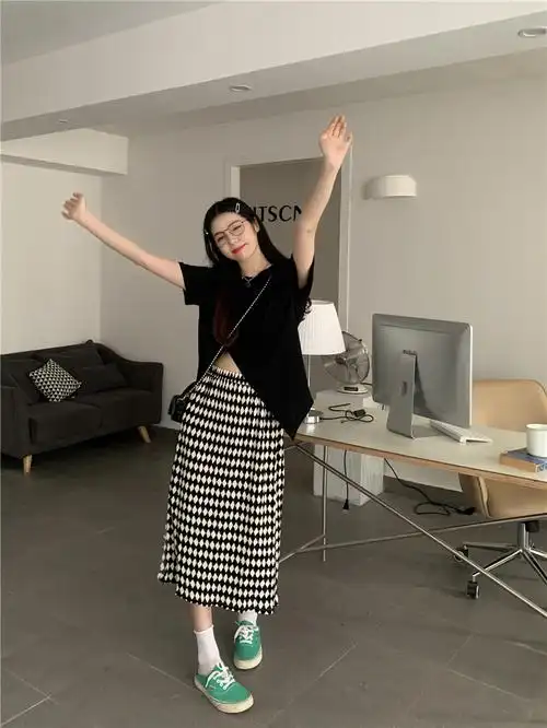 夏天矮个子微胖女生穿搭大码胖妹妹显瘦遮肚棋盘格炸街设计感两件1