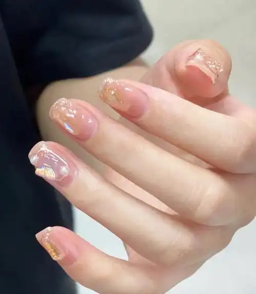 夏日显白极光钻美甲