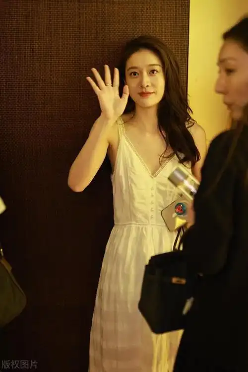 张雪迎这身材,这才是尤物啊!