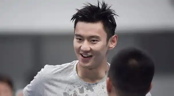 宁泽涛:从辉煌到退役,中国游泳队的复出疑问与前景展望