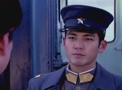 钟汉良演的慕容沣 中华民国军服真心帅!