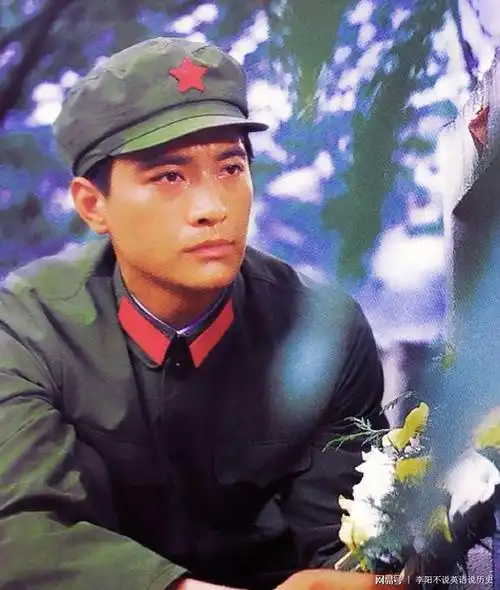 上世纪80年代的男影星们,阳刚帅气,是姑娘们心目的"白马王子"