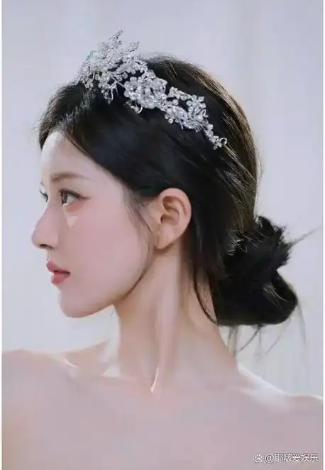 因此,具有漂亮侧脸的人基本上都是拥有良好的骨相.所谓"骨相",就