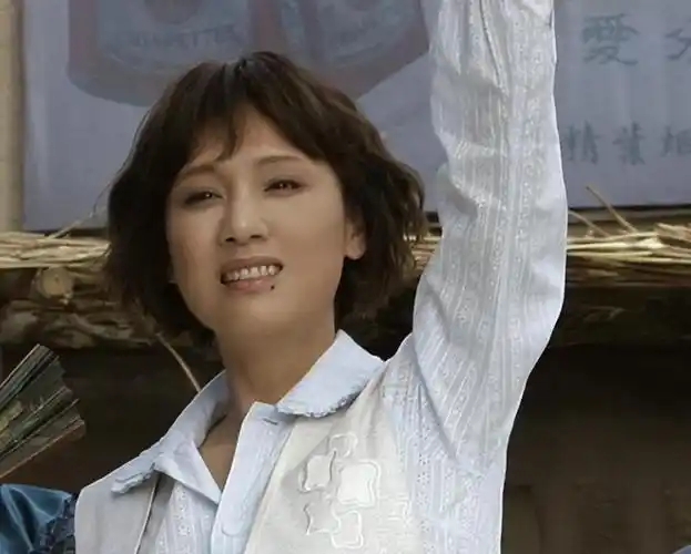 回顾李建群跟导演同居27年不结婚无儿无女无名分63岁遗憾离世