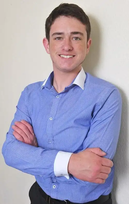 "安能辨我是雄雌"发生了!为此他改了两次性别