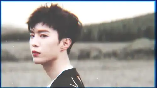 范丞丞益起发光范丞丞自修爱豆神仙颜值自修图我的心和地球一样也有