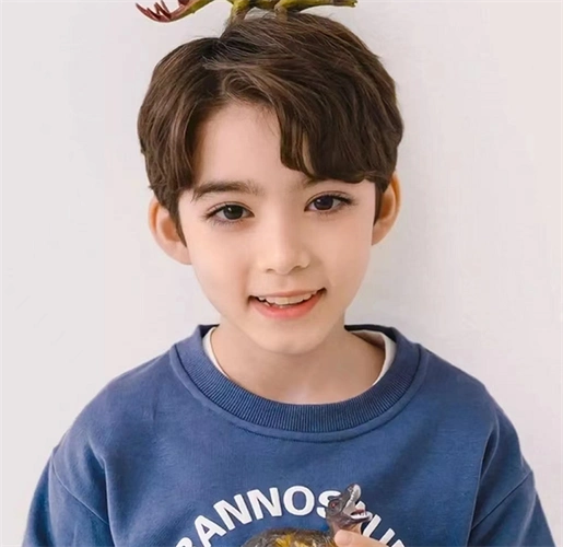 "导读:3-6岁小男孩发型推荐,帅气时髦简约,清新自然好打理,家里有男宝