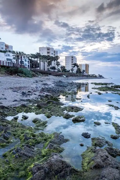 岸海滩黎明灯塔米哈斯米哈斯马拉加西班牙哥斯达黎加