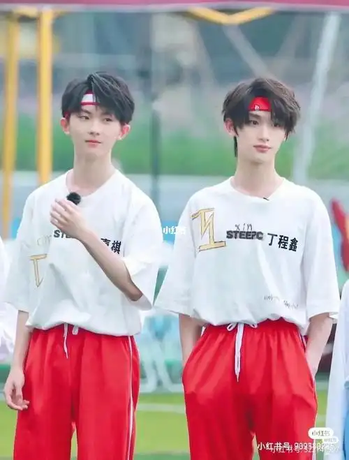 一一一一一一一一一一一一一一丁程鑫:(把马笑笑放在婴儿床)马嘉祺