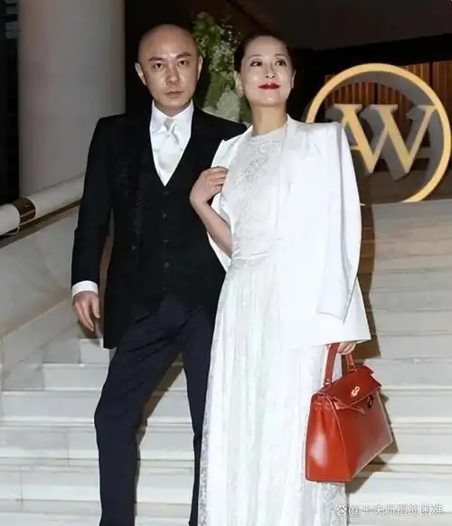 张卫健和张茜这对夫妻,可以说是娱乐圈中的一对模范夫妻.