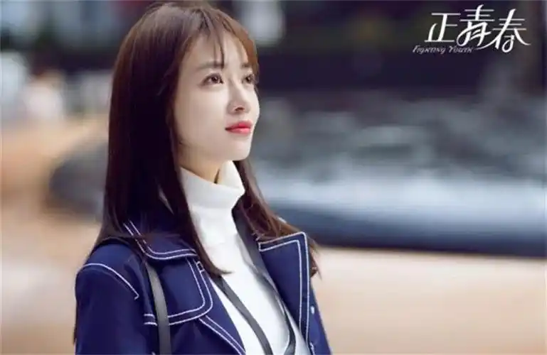 吴谨言殷桃主演《正青春》定档1月24日