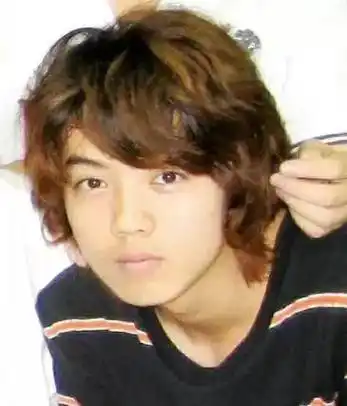 鹿晗中学照片曝光,网友感叹:难怪董子健比不过.