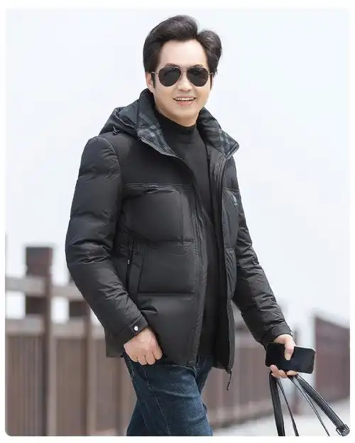 冬季老头穿的羽绒服爸爸冬装外套中年男士服防寒加厚款短款4050岁父亲