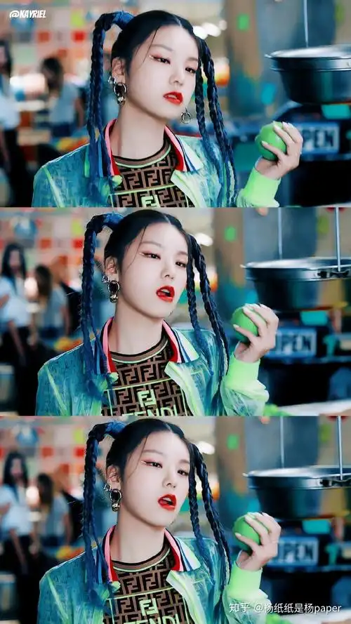 能安利一些明星的三宫格壁纸吗