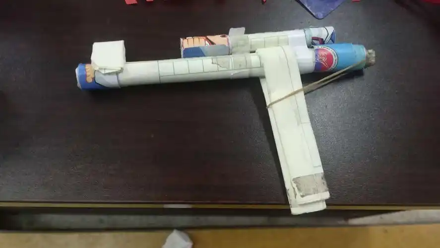 五一班变废为宝手工制作作品展示