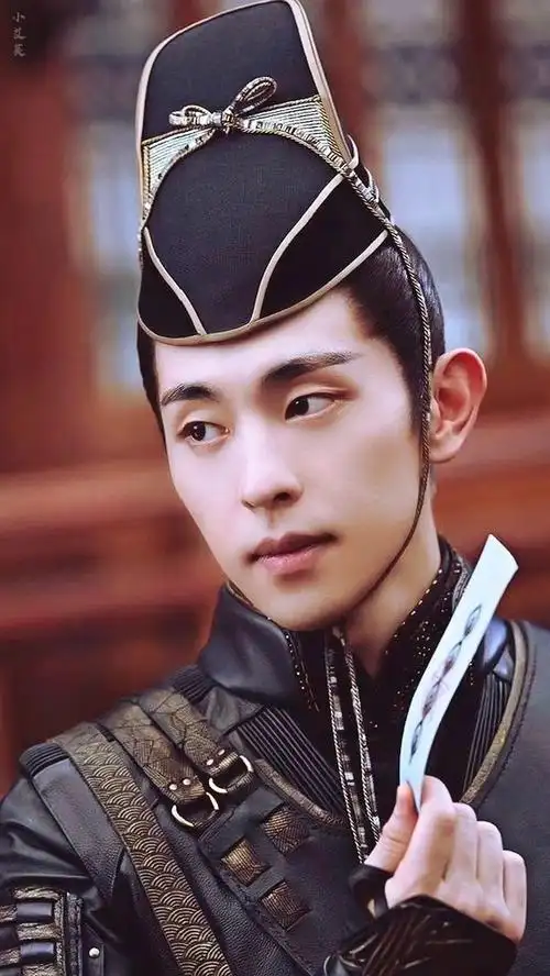 从邓伦三个成功的古装造型和一个争议性造型,看看古装密码的关键