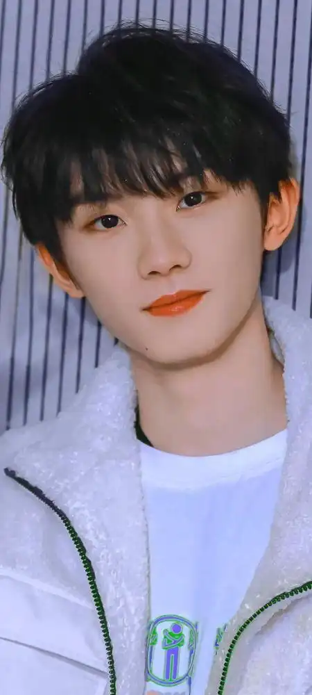 马嘉祺明星壁纸来喽