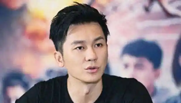 李晨的经历或许能够给其他年轻的演员们提供一些宝贵的经验教训.