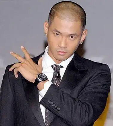 硬汉超短发寸头发型图片 男子气概十足