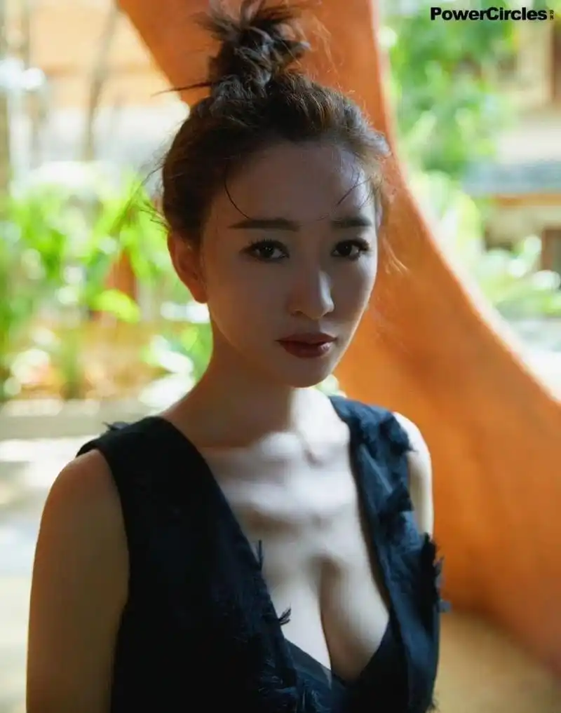 李小冉的旧照!不说的话差点没认出来!