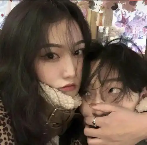 恩爱亲昵超甜情侣头像双人霸气高甜