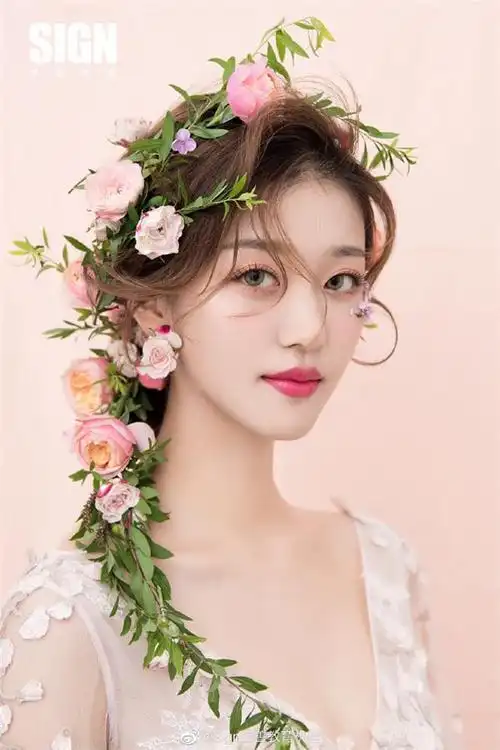 更多内容就在:新娘妆容造型分享