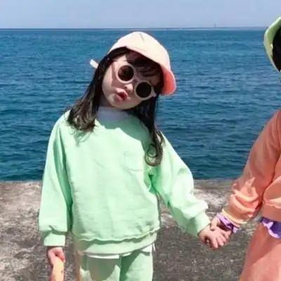 可爱萌娃情侣头像愿所有星光堕落只在你眼中看亿万星河