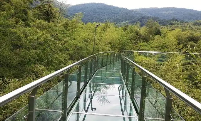 竹尖玻璃栈道