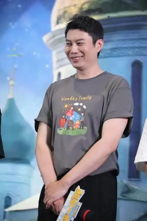 日前,由宋阳执导,艾伦和沈腾主演的开心麻花电影《超能一家人》正式