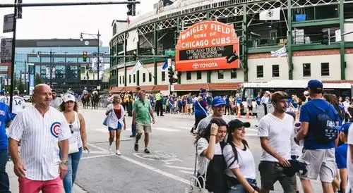 a short walk to wrigley field, boystown, & lake