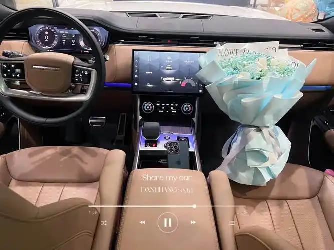 全新路虎揽胜新车细节