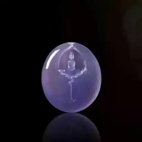 翡翠鉴定师玉拉拉头像