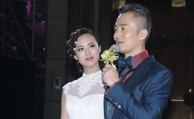 结婚后,王萌萌干脆辞去了主持人工作,一心的照顾程雷的生活和工作.