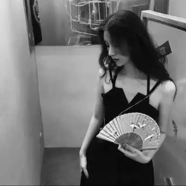 头像女霸气黑白御姐范 社会超拽御姐头像