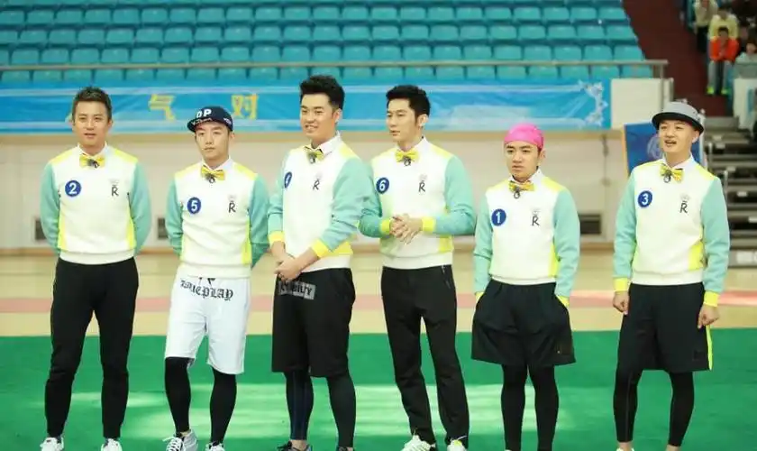 李晨采访透露:《跑男》第一期在维也纳,和范冰冰下半年完婚?