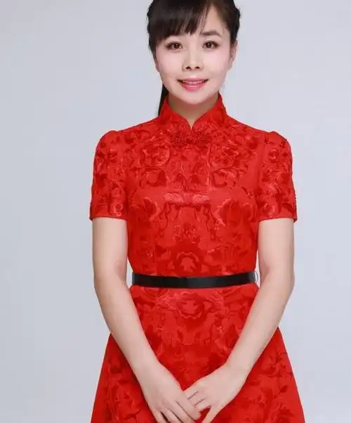 王二妮近照曝光草根成功逆袭做了大官奢侈生活追上范冰冰