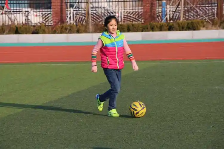 抗击疫情,在家做运动——实验女足在行动