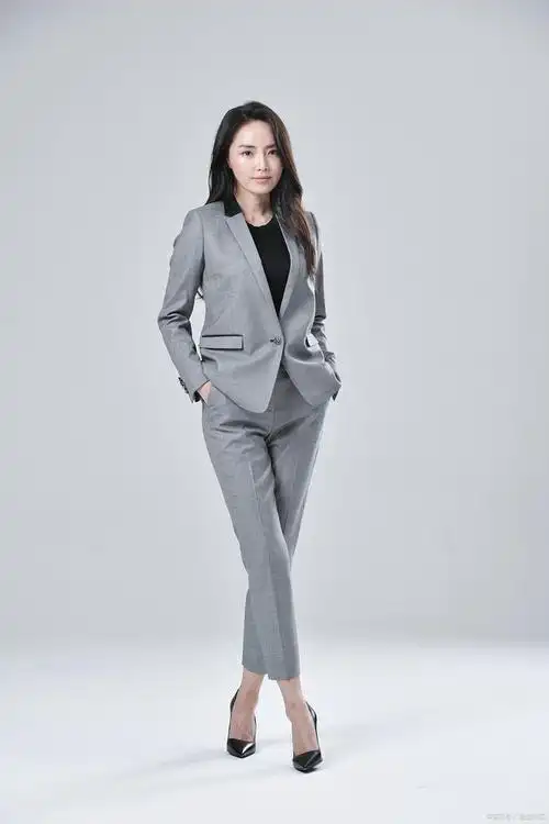 女士正装的着装标准,让你在任何场合都焕发魅力