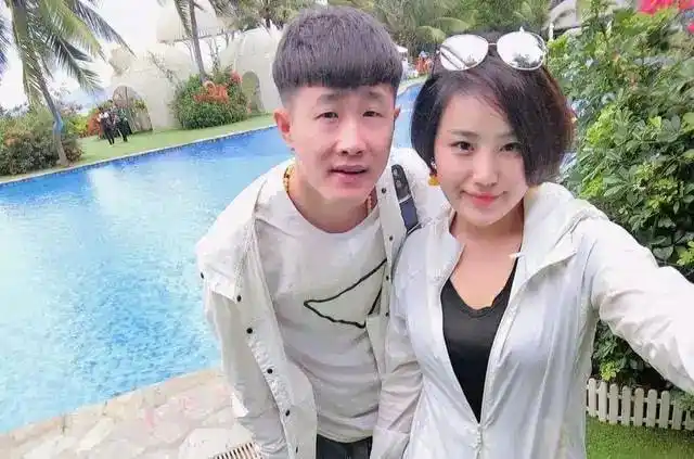 大鹏讲述张二嫂,白小白的成名史.