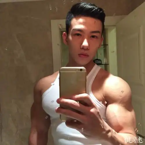 中国台湾健身肌肉男模mars刘翔肌肉照片